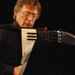 OMAGGIO AD ASTOR PIAZZOLLA NEL 25° ANNIVERSARIO DELLA SCOMPARSA - Nuova Orchestra da Camera “Ferruccio Busoni” - Massimo Belli, direttore; Gianni Fassetta, fisarmonica; Lucio Degani, violino; Francesco Ferrarini, violoncello